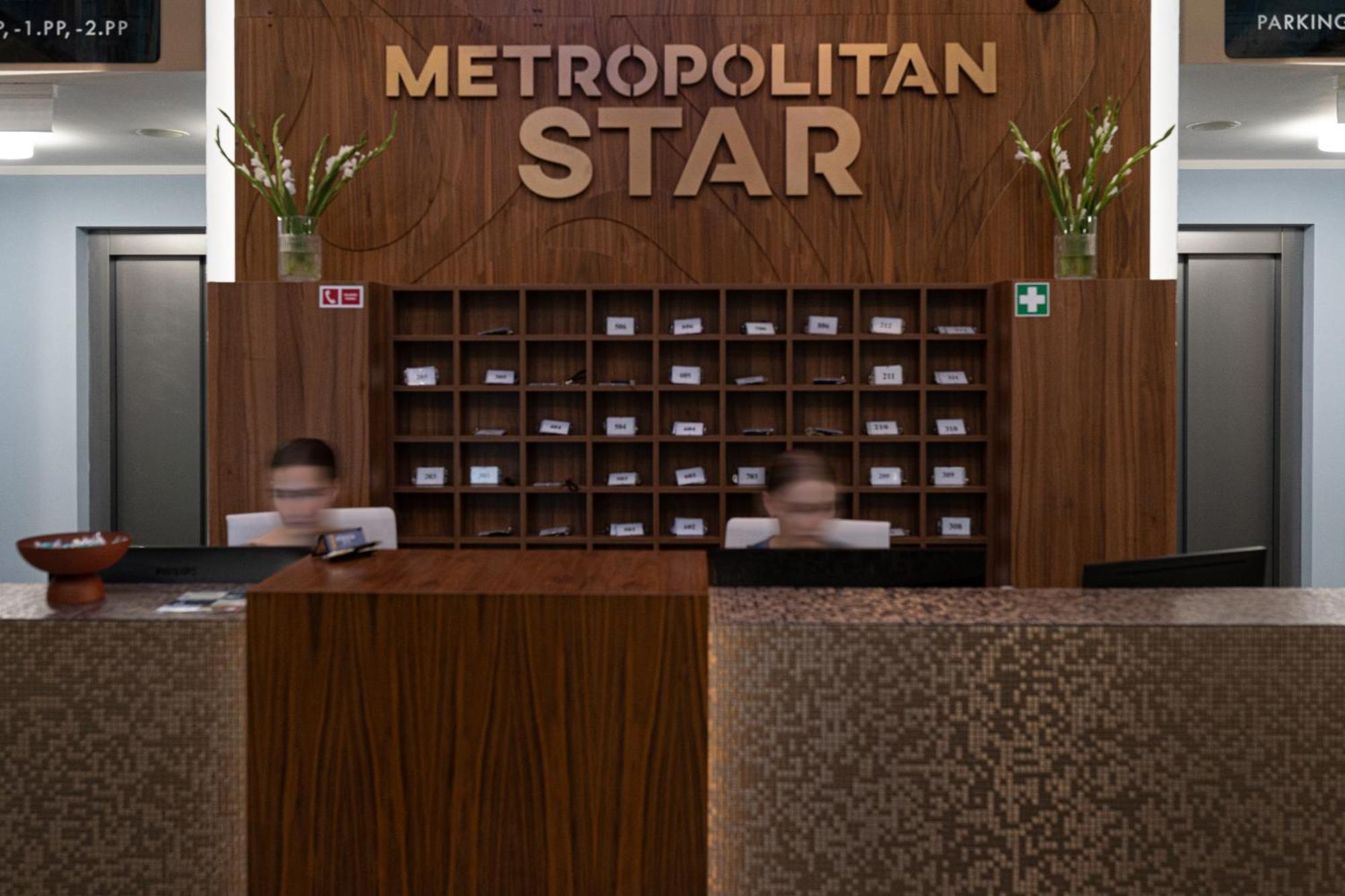Hotel Reverie - Dependance, Check-In At Metropolitan Star Bratislava Eksteriør bilde