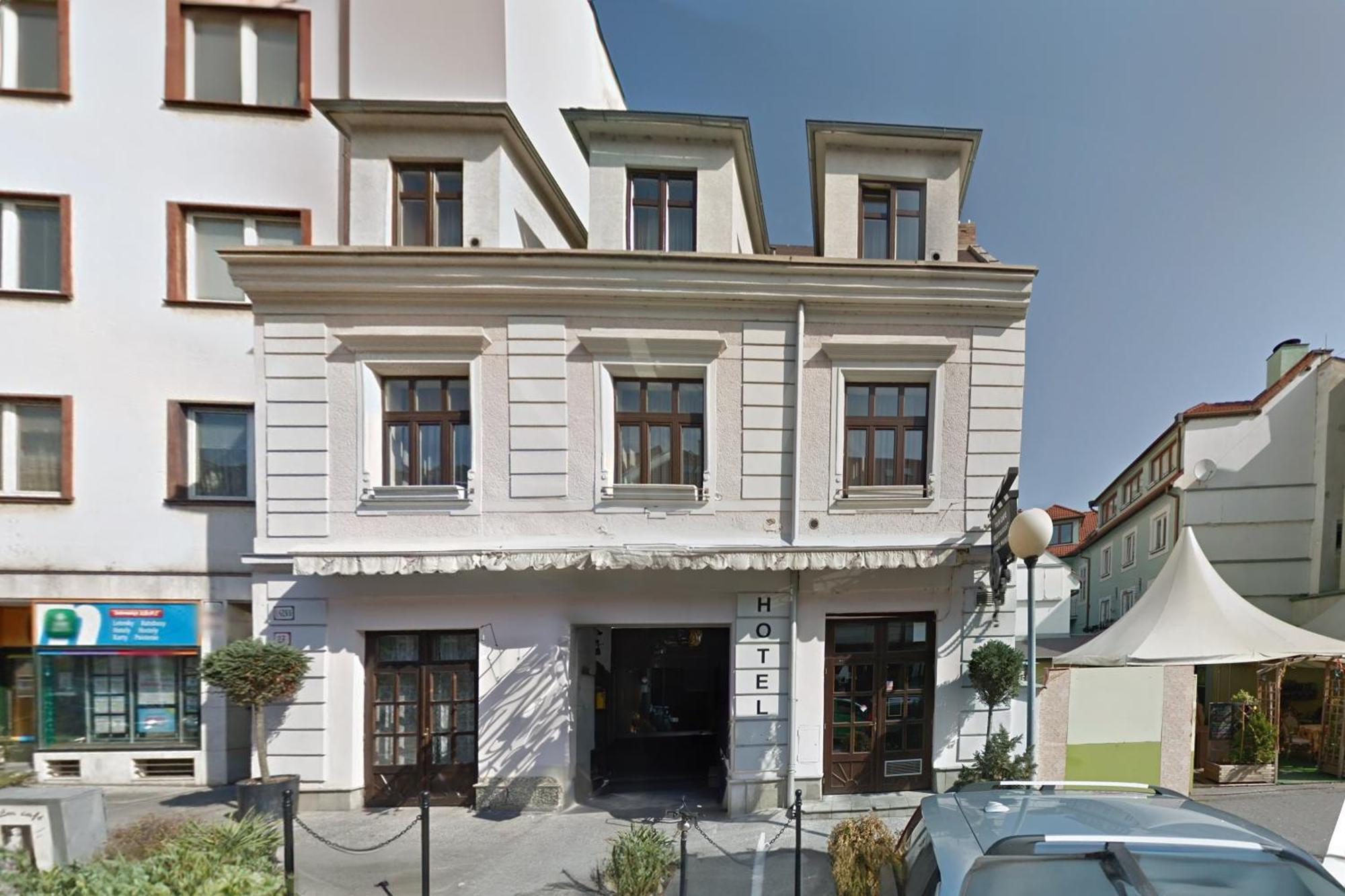 Hotel Reverie - Dependance, Check-In At Metropolitan Star Bratislava Eksteriør bilde