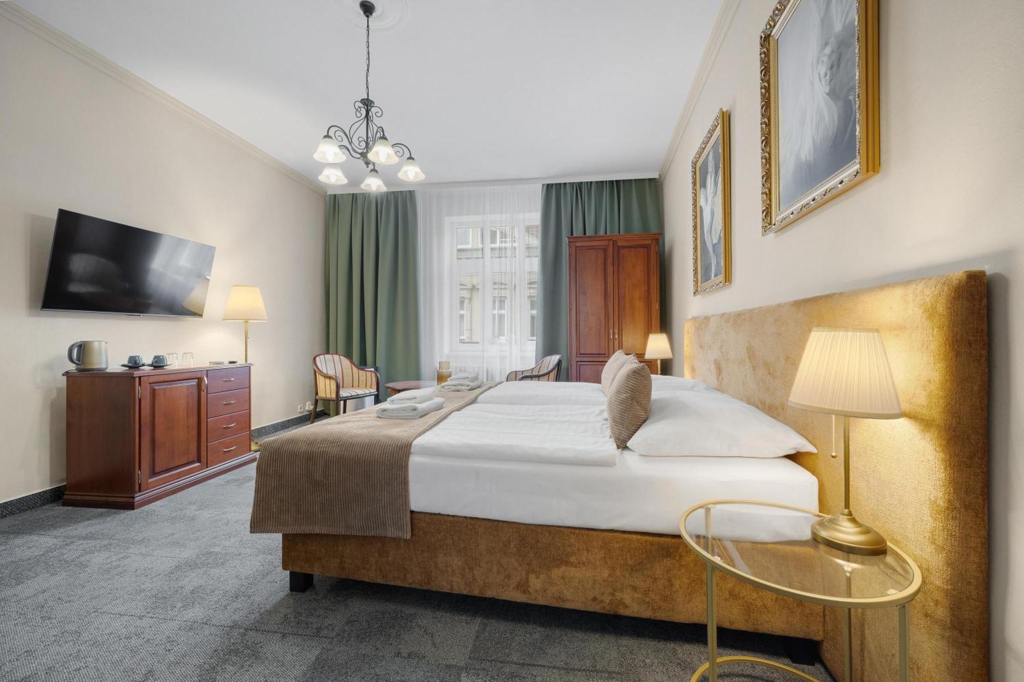 Hotel Reverie - Dependance, Check-In At Metropolitan Star Bratislava Eksteriør bilde